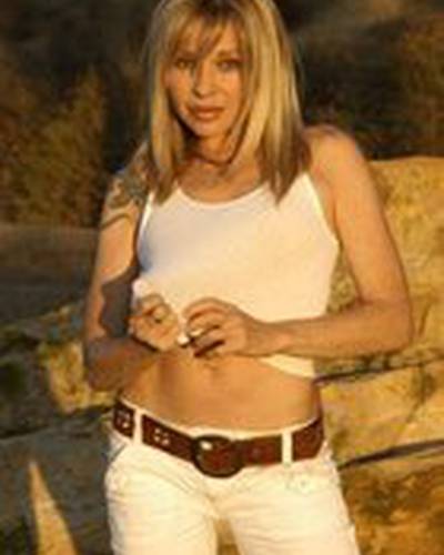 Элизабет Дэйли фото