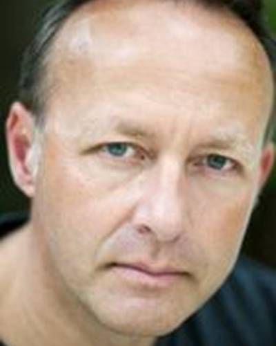 Йен Хотон фото