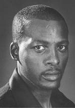 Тони Кгороге фото