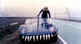 Кадр из фильма "Смертельные гонки 2000 года" - 2