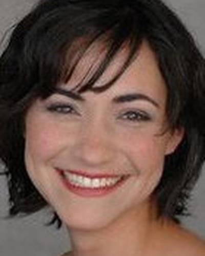 Америка Янг фото