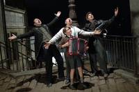 Кадр Париж! Париж!