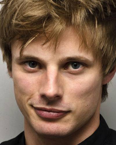 Брэдли Джеймс фото