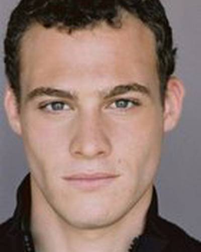 Керем Бёрсин фото