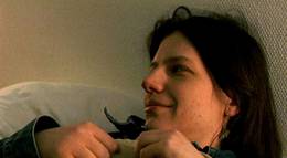 Кадр из фильма "Притяжение" - 2