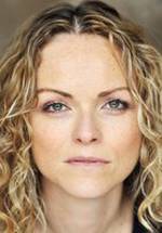 Анна-Луиза Плауман фото