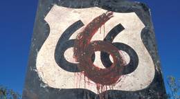 Кадр из фильма "Шоссе 666" - 1