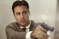 Кадр Отчаянные меры