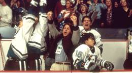 Кадр из фильма "Могучие утята 2" - 1