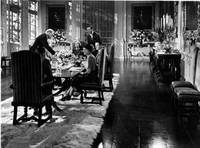 Кадр Ребекка