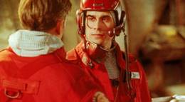 Кадр из фильма "Командир эскадрильи" - 1