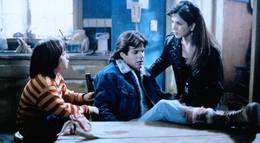 Кадр из фильма "Лепрекон" - 1