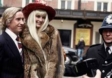 Появилось видео из «Короля Сохо» Майкла Уинтерботтома