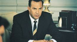 Кадр из фильма "Тринадцать дней" - 1