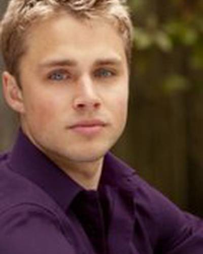 Макс Ллойд-Джонс фото