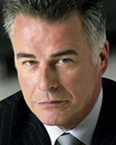 Йен Бьюкэнэн фото