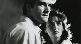 Кадр из фильма "Пророчество" - 2