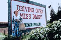 Кадр Оставайтесь с нами