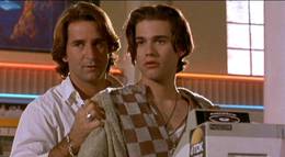 Кадр из фильма "Магазин «Империя»" - 2