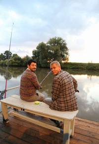 Кадр Подарок с характером