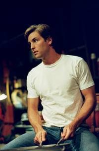 Кадр Подростки из прибрежного городка