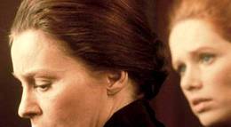 Кадр из фильма "Шепоты и крики" - 2