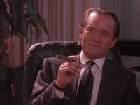 Кадр Коломбо: Коломбо сеет панику