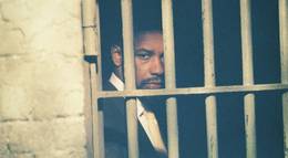 Кадр из фильма "Ураган" - 2