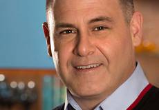 Создатель «Безумцев» сожалеет об убийстве героев