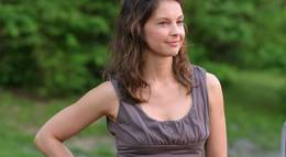 Кадр из фильма "Приходи пораньше" - 2