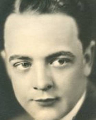 Роберт Эгнью фото