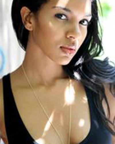 Элизабет Мэтис фото