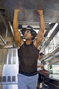 Кадр Супер Майк XXL