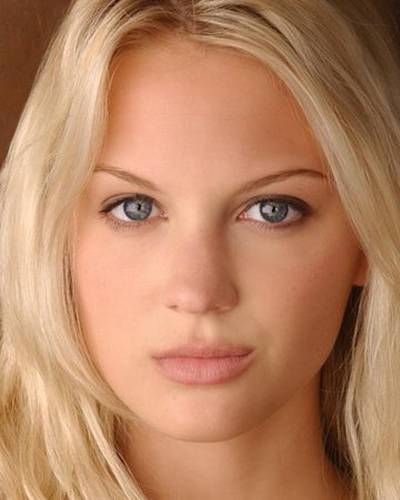 Кирби Блисс Блэнтон фото