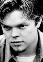 Элден Хенсон фото