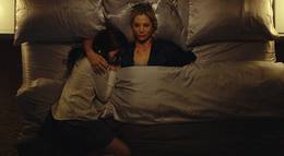 Кадр из фильма "Тёмное зеркало" - 1