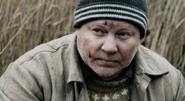 Кадр из фильма "Жить" - 1