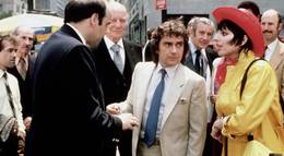 Кадр из фильма "Артур" - 2