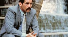 Кадр из фильма "Вопросы и ответы" - 1