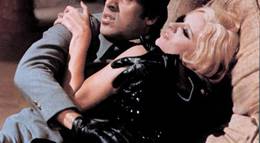 Кадр из фильма "Эмигрант" - 2