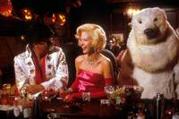 Кадр Город и деревня