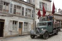 Кадр Париж! Париж!