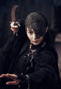 Кадр Беловолосая ведьма Лунного королевства