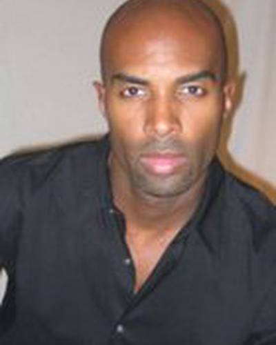 Ивэн Рейнольдс фото