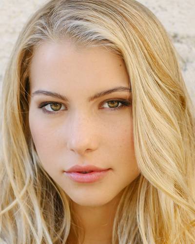 Лекси Аткинс фото