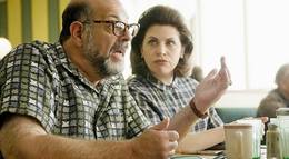 Кадр из фильма "Серьёзный человек" - 2