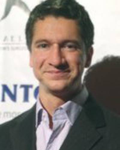 Алексис Дж. Эстевез фото