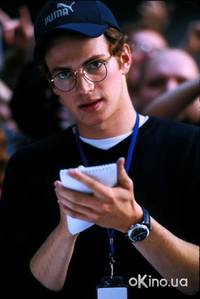 Кадр Афера Стивена Гласса