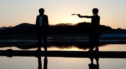 Кадр из фильма "Голубая соль" - 1