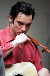 Кадр Элвис. Ранние Годы